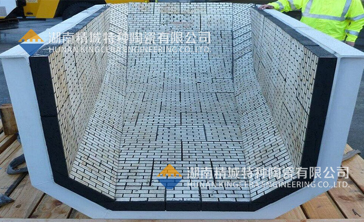 精城耐磨陶瓷內襯設備